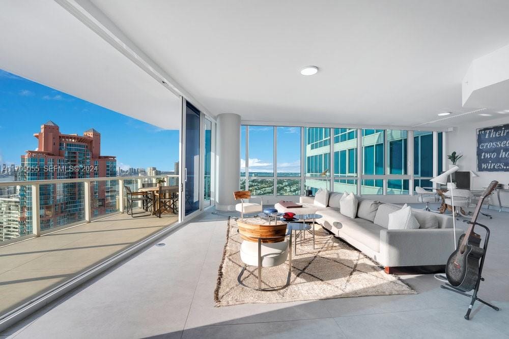 100 S Pointe Drive 3601, Miami Beach, FL 33139 photo 5
