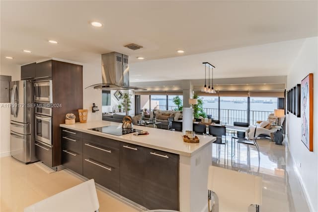 1800 NE 114th Street 1105, sold in The Cricket Club, Miami, FL