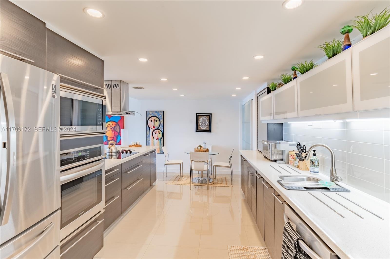 1800 NE 114th Street 1105, Miami, FL 33181 photo 5