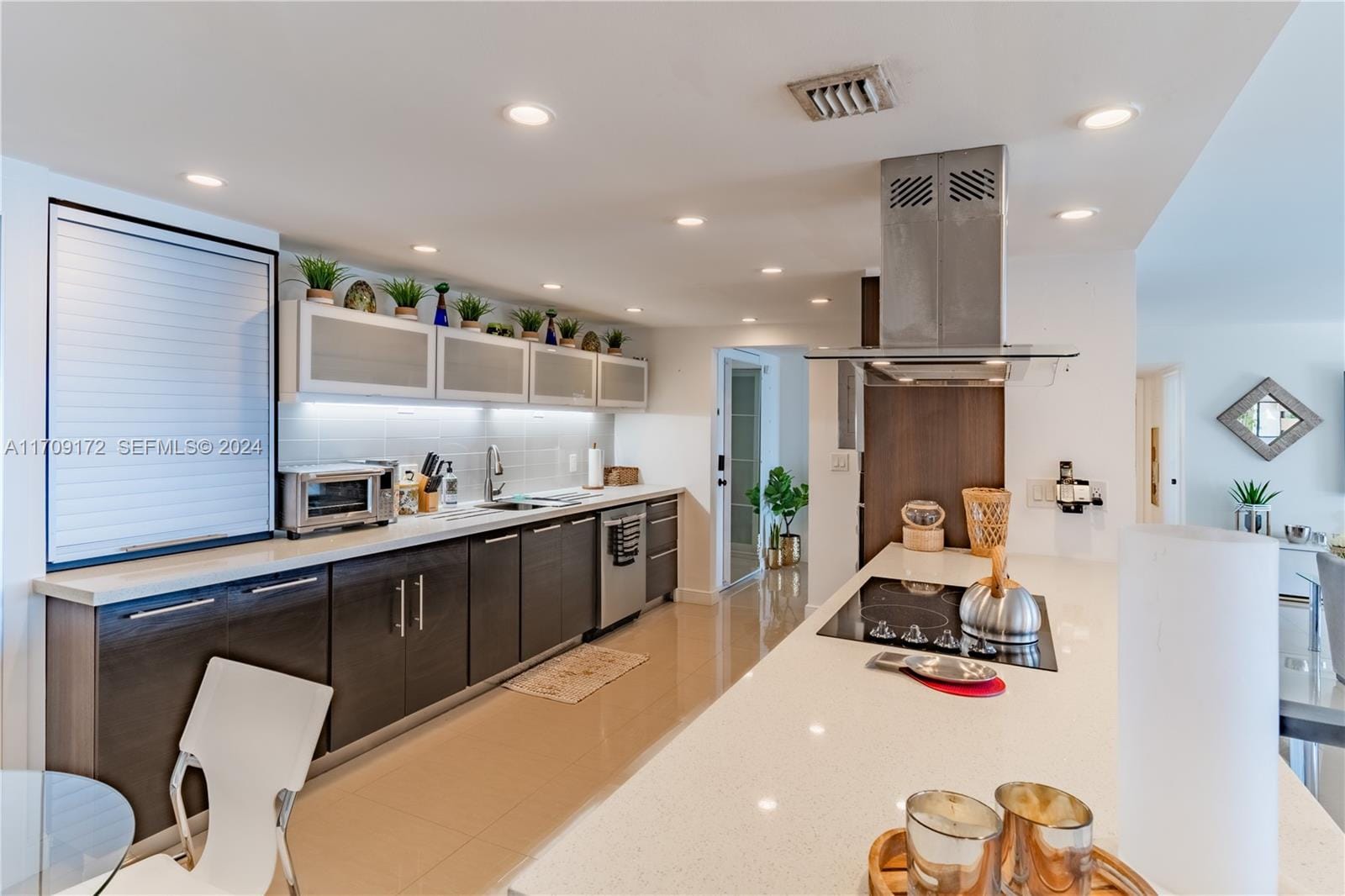 1800 NE 114th Street 1105, Miami, FL 33181 photo 10