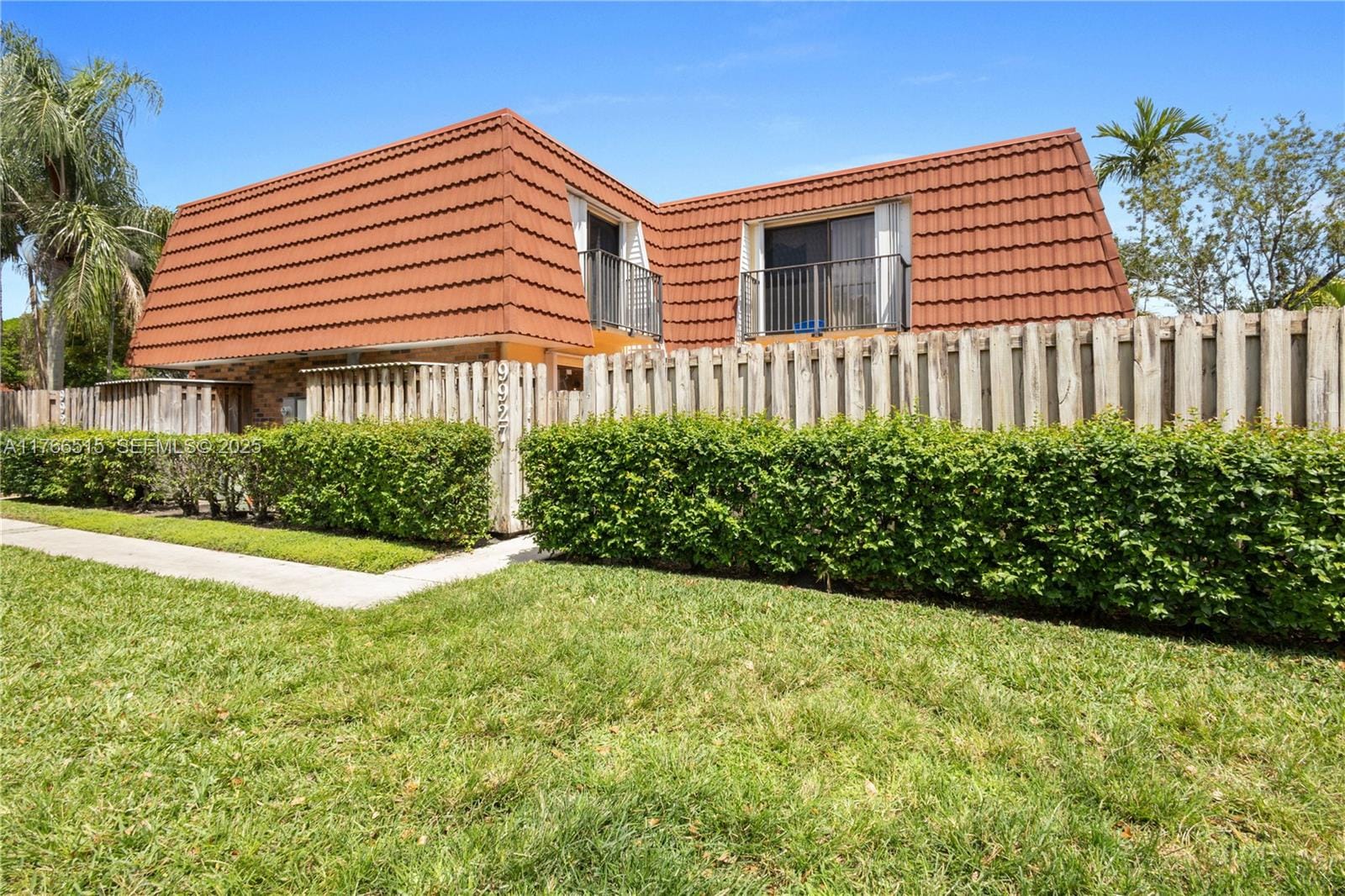 9927 NW 6th Court, Plantation, FL 33324