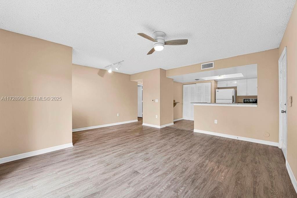 4195 N Haverhill Road 304, West Palm Beach, FL 33417 photo 15