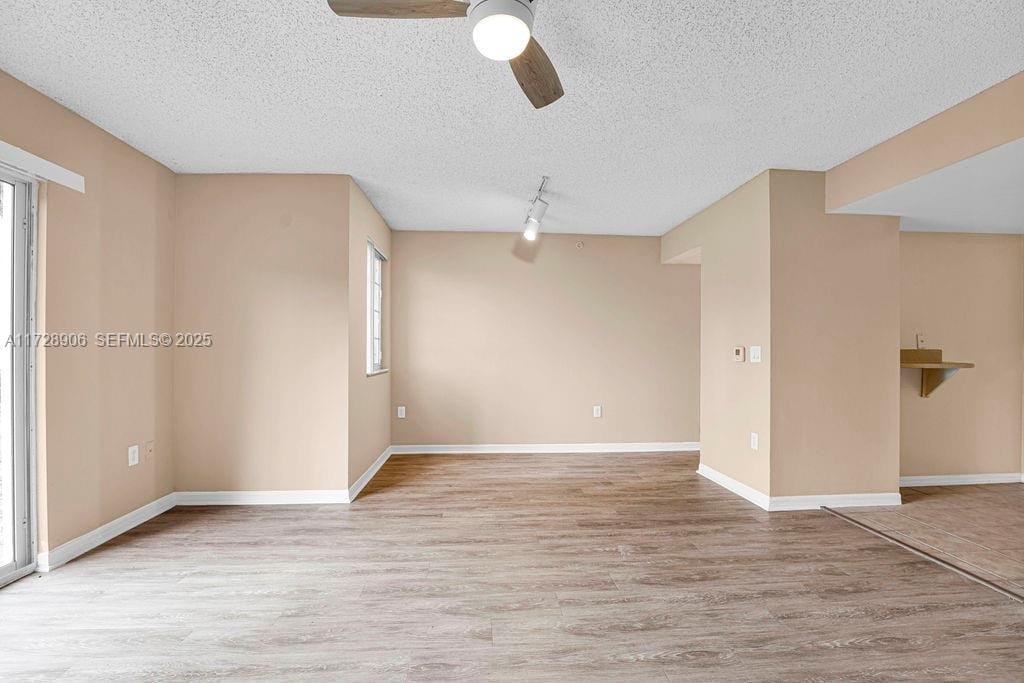 4195 N Haverhill Road 304, West Palm Beach, FL 33417 photo 16