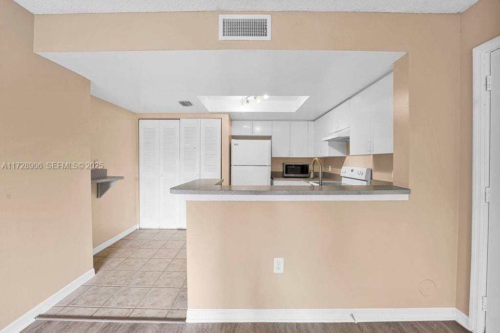 4195 N Haverhill Road 304, West Palm Beach, FL 33417 photo 29