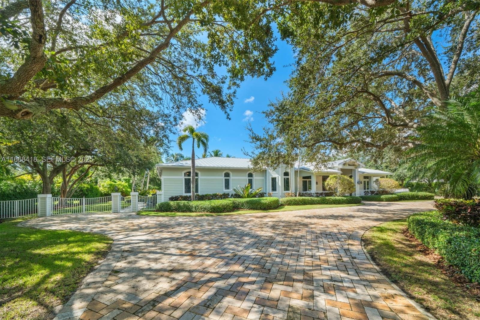 7860 SW 129th Terrace, Pinecrest, FL 33156 photo 2