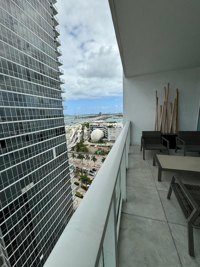 1040 Biscayne Boulevard 1505 — photo 2