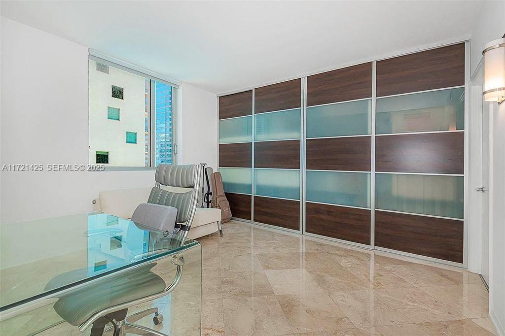 55 SE 6th Street 1507, Miami, FL 33131 photo 17