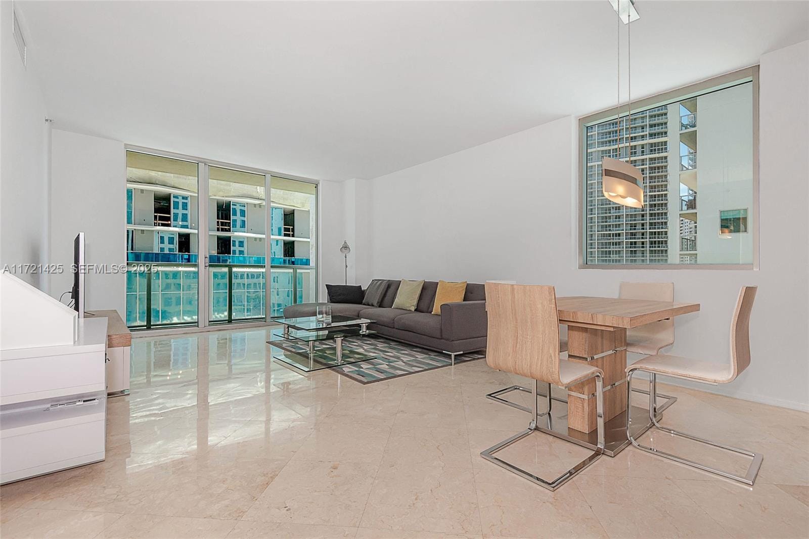 55 SE 6th Street 1507 — photo 3