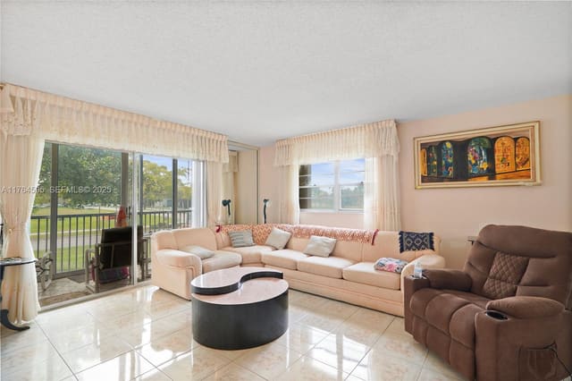 12950 SW 7th Court 212A, Pembroke Pines, FL 33027