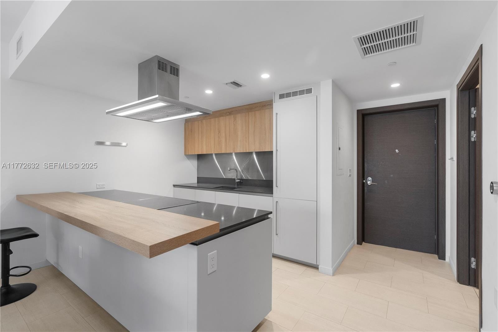 1000 Brickell Plaza 4703 — photo 12