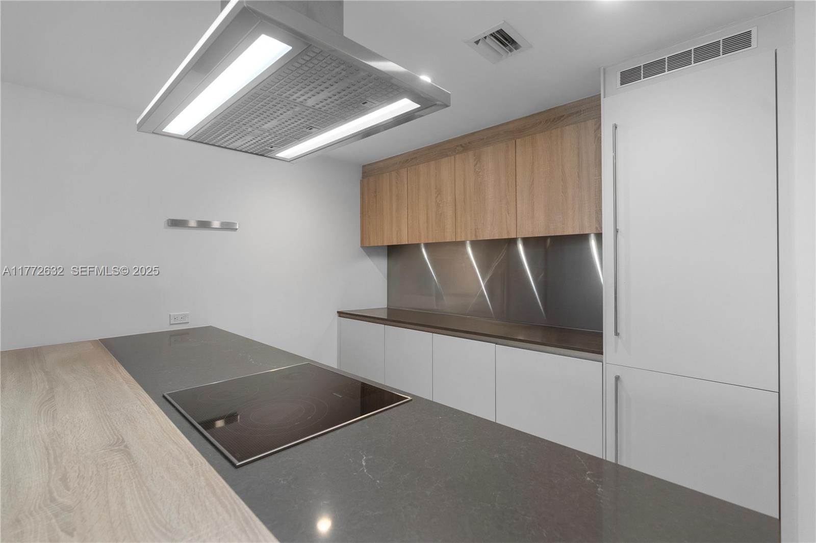 1000 Brickell Plaza 4703, Miami, FL 33131 photo 14