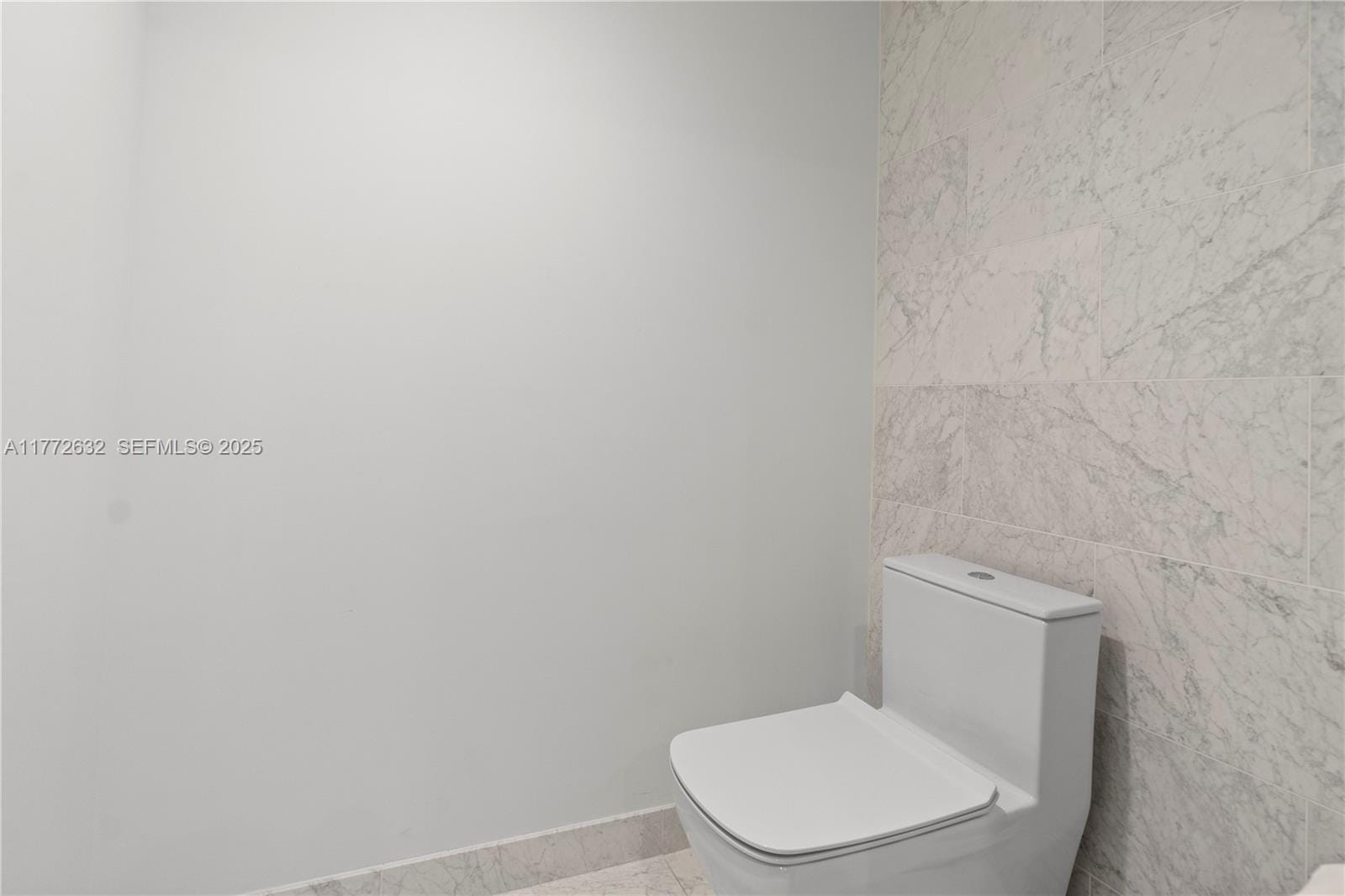 1000 Brickell Plaza 4703, Miami, FL 33131 photo 23