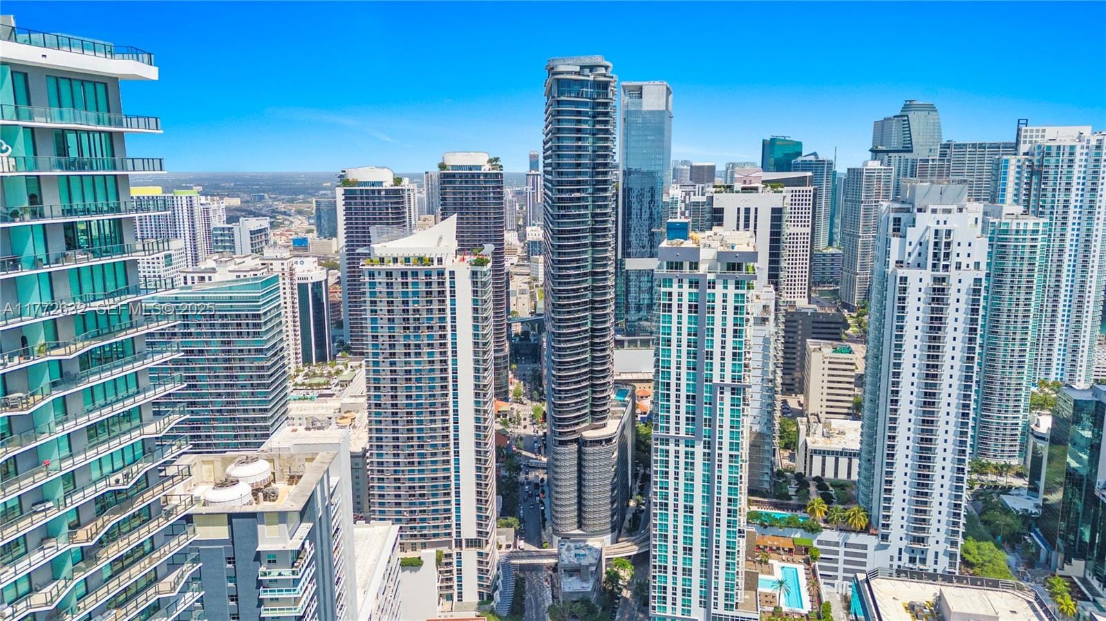 1000 Brickell Plaza 4703, Miami, FL 33131 photo 30