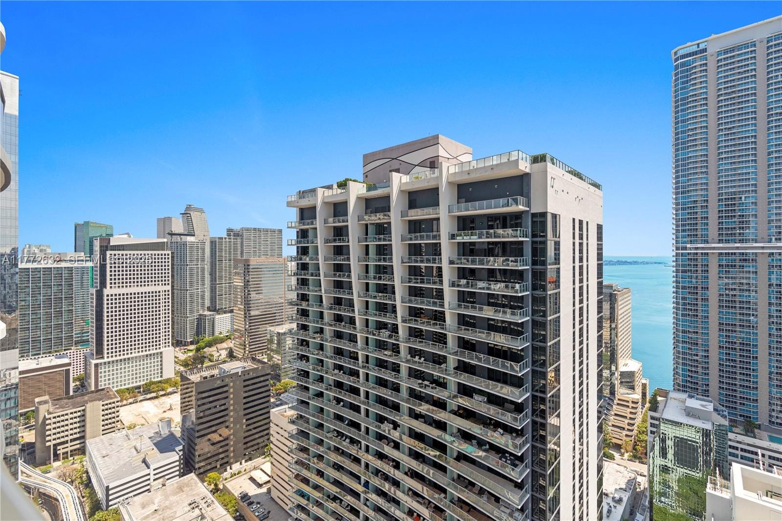 1000 Brickell Plaza 4703 — photo 8