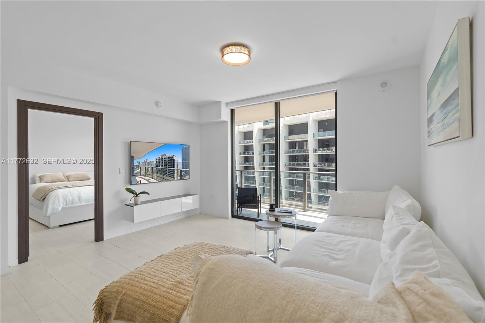 1000 Brickell Plaza 4703 — photo 9