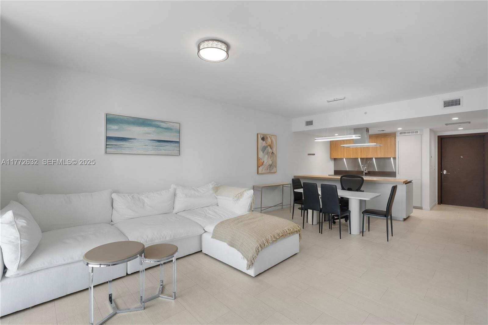 1000 Brickell Plaza 4703 — photo 10