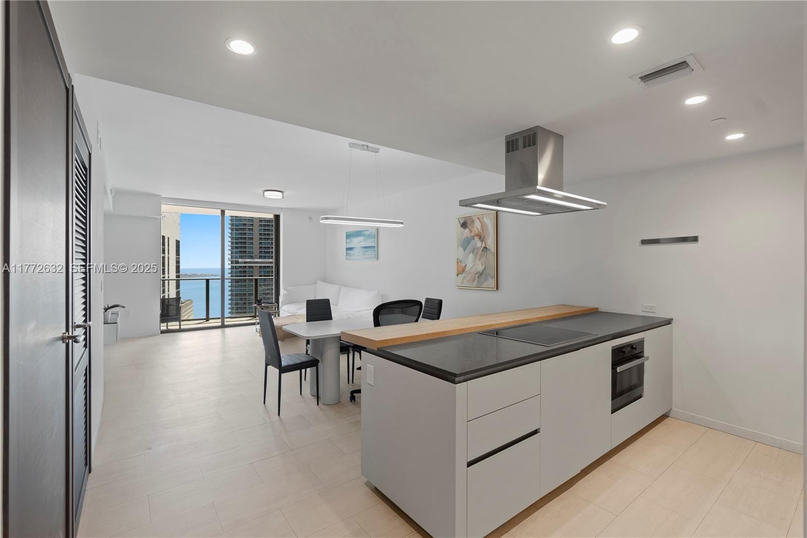 1 bedroom home for sale at 1000 Brickell, Miami, FL 33131 — $829,000
