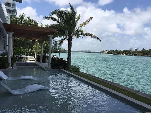 9821 E Bay Harbor Drive PH-905, sold in Bay Harbour Island, Bay Harbor Islands, FL