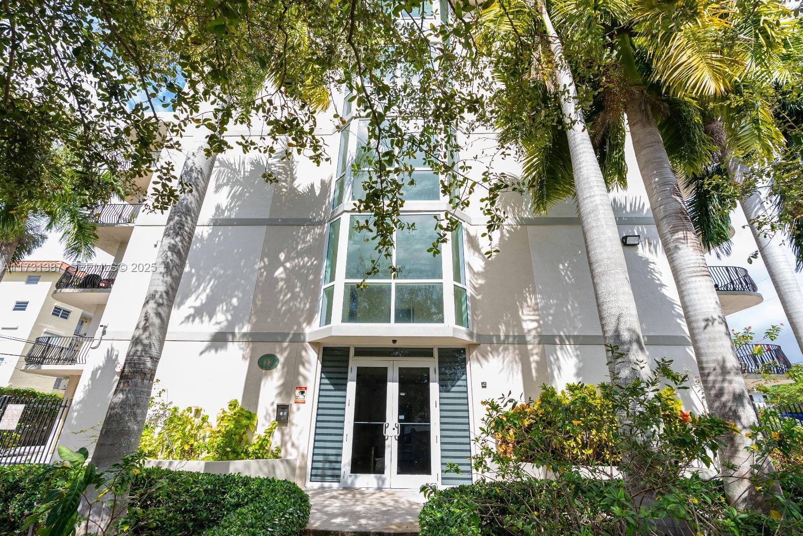 954 SW 36th Court 501, Miami, FL 33135