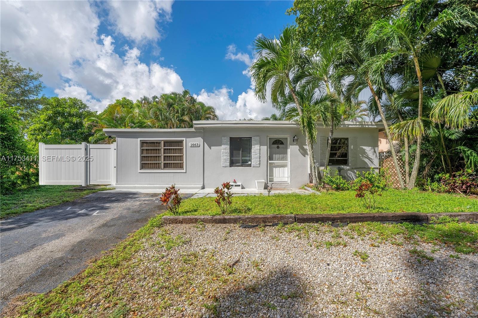 1663 SW 28th Avenue, Fort Lauderdale, FL 33312