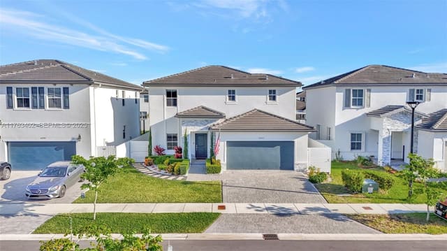12735 SW 215th Terrace, Miami, FL 33177