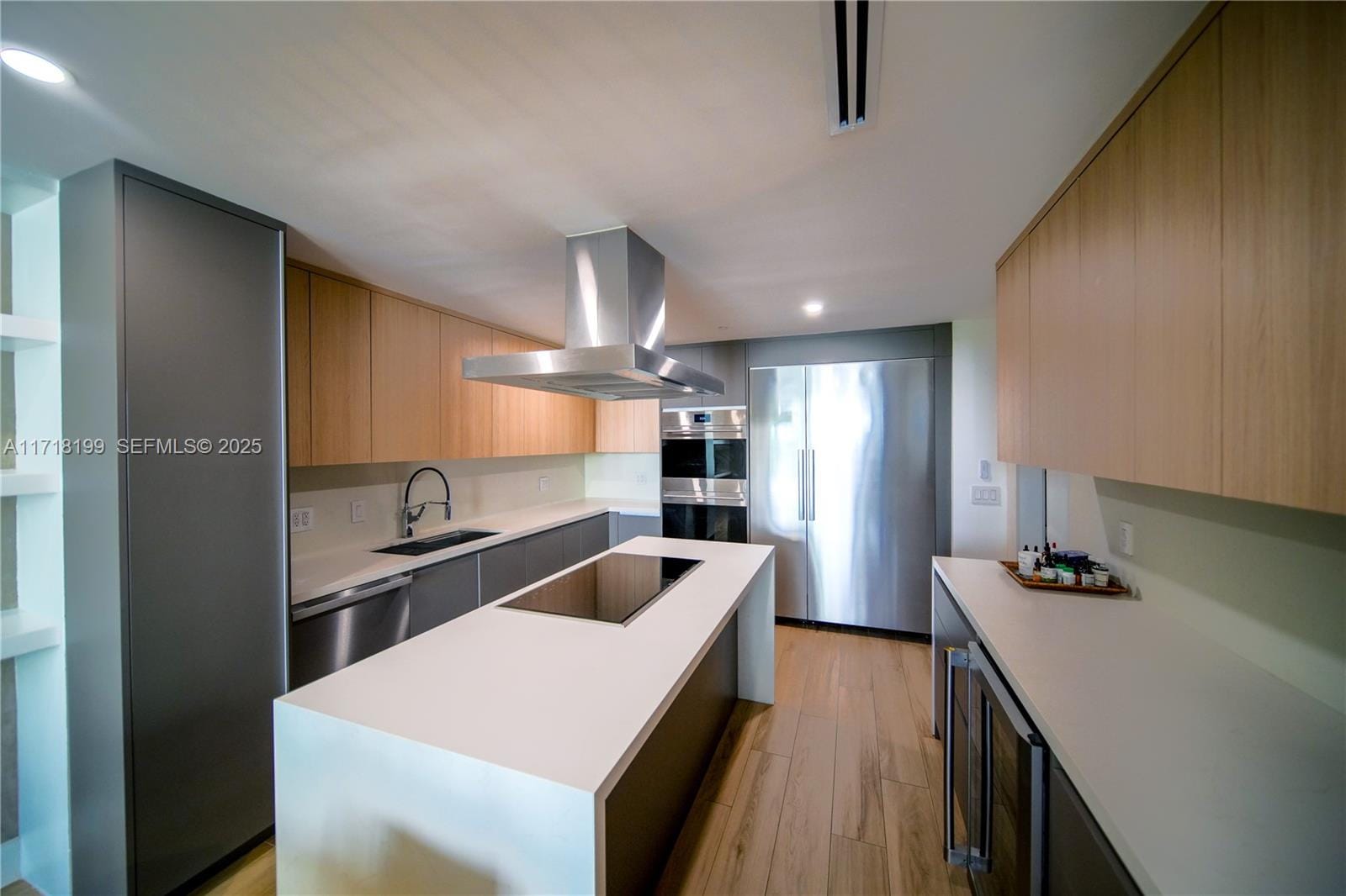 765 Crandon Boulevard 510, Key Biscayne, FL 33149 photo 6