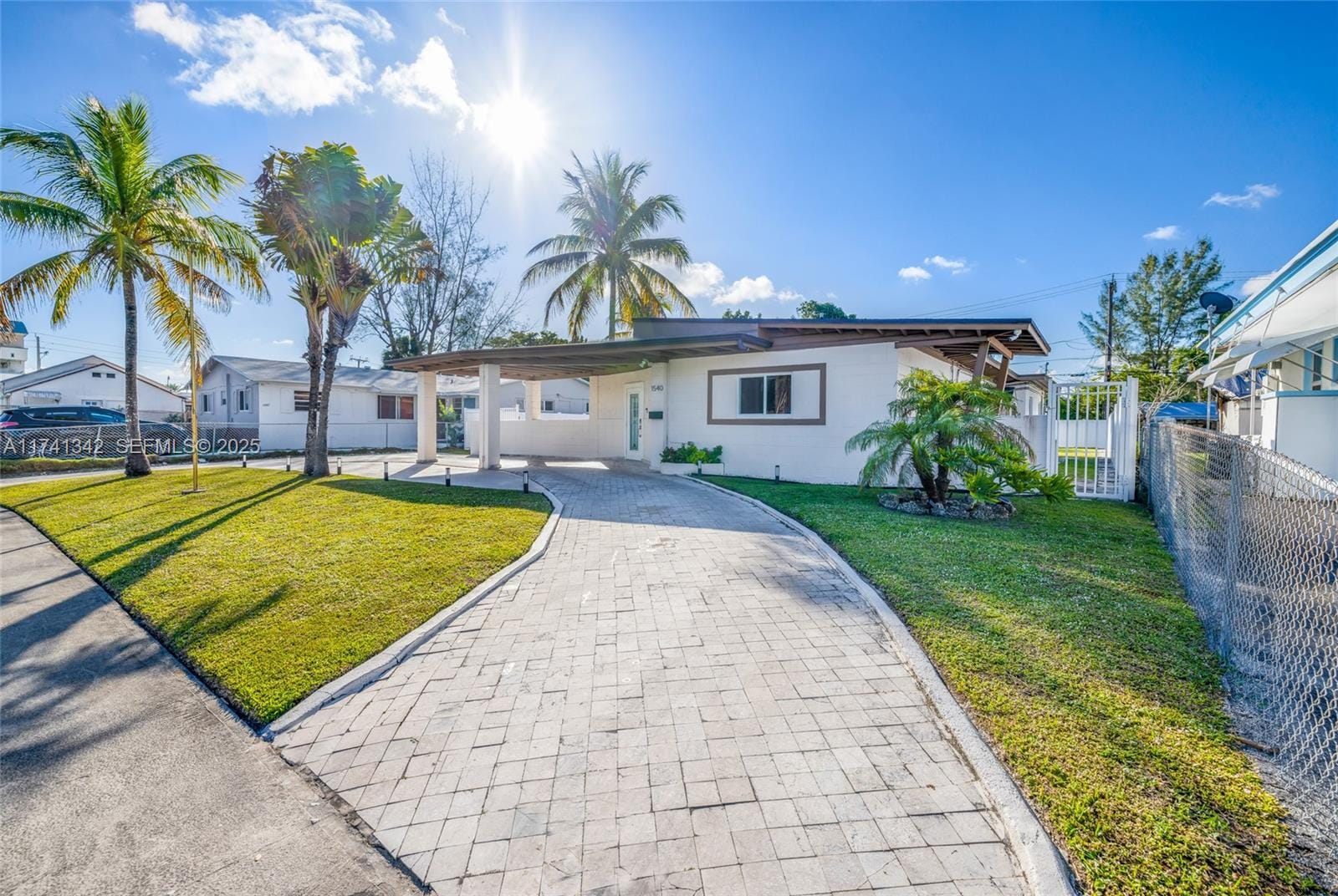 1540 NE 118th Street, Miami, FL 33161 photo 3