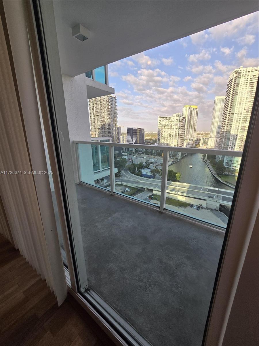 31 SE 5th Street 2409, Miami, FL 33131, Miami