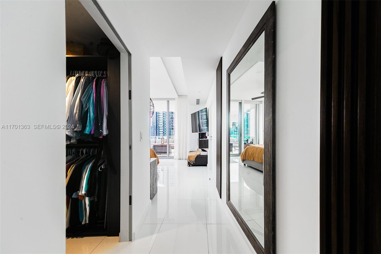 851 NE 1st Avenue 2111, Miami, FL 33132 photo 15