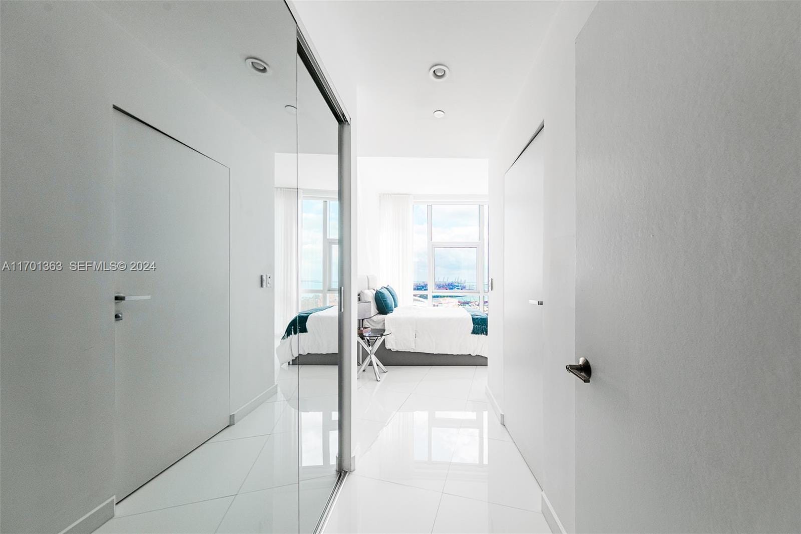 851 NE 1st Avenue 2111, Miami, FL 33132 photo 16
