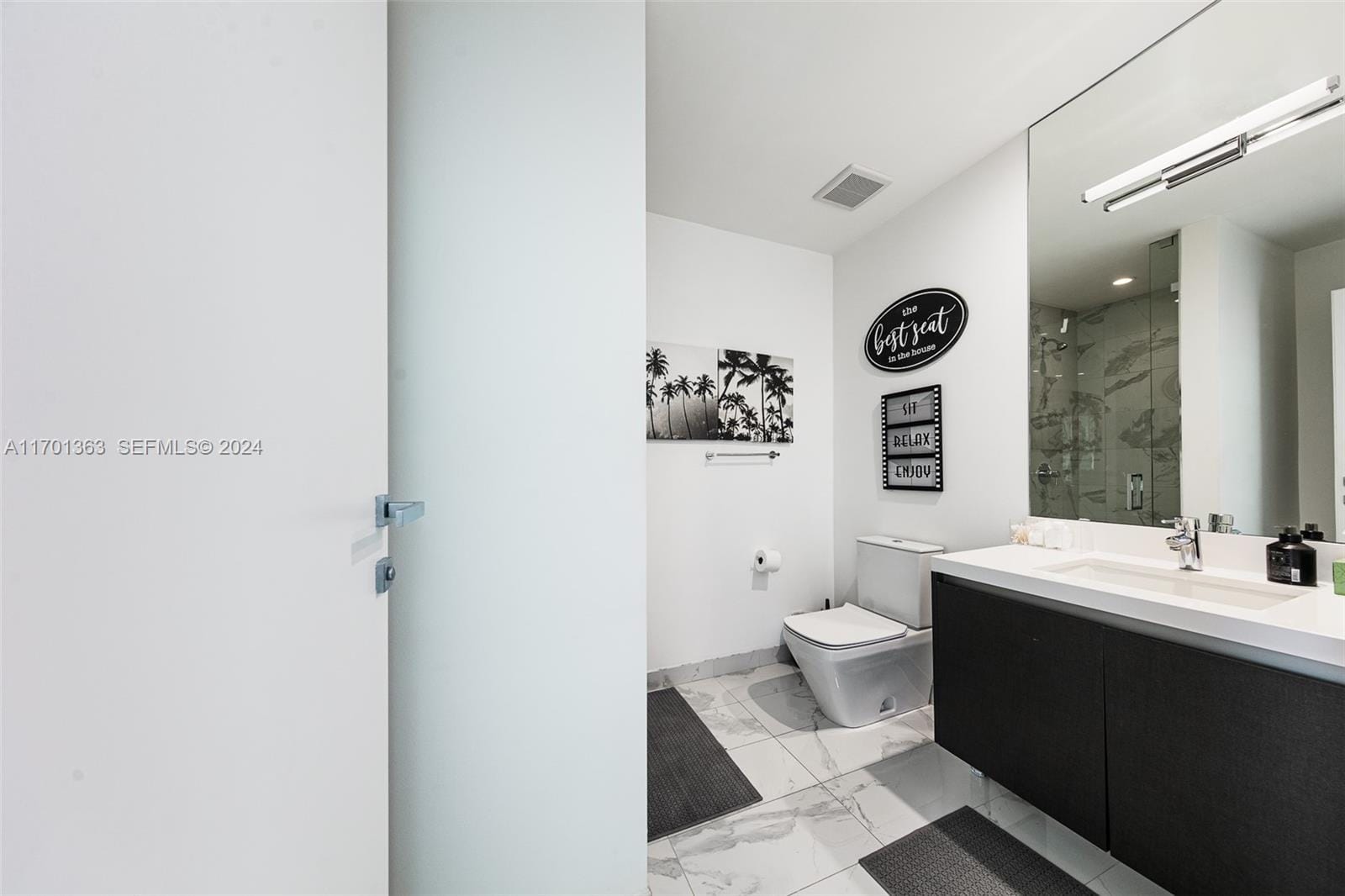 851 NE 1st Avenue 2111, Miami, FL 33132 photo 18