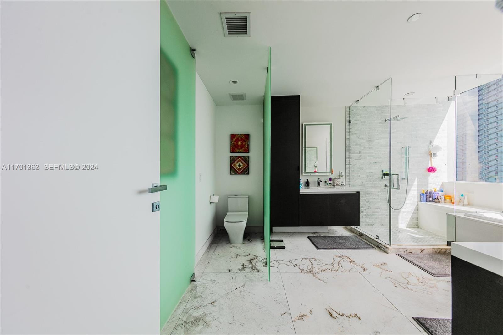 851 NE 1st Avenue 2111, Miami, FL 33132 photo 21