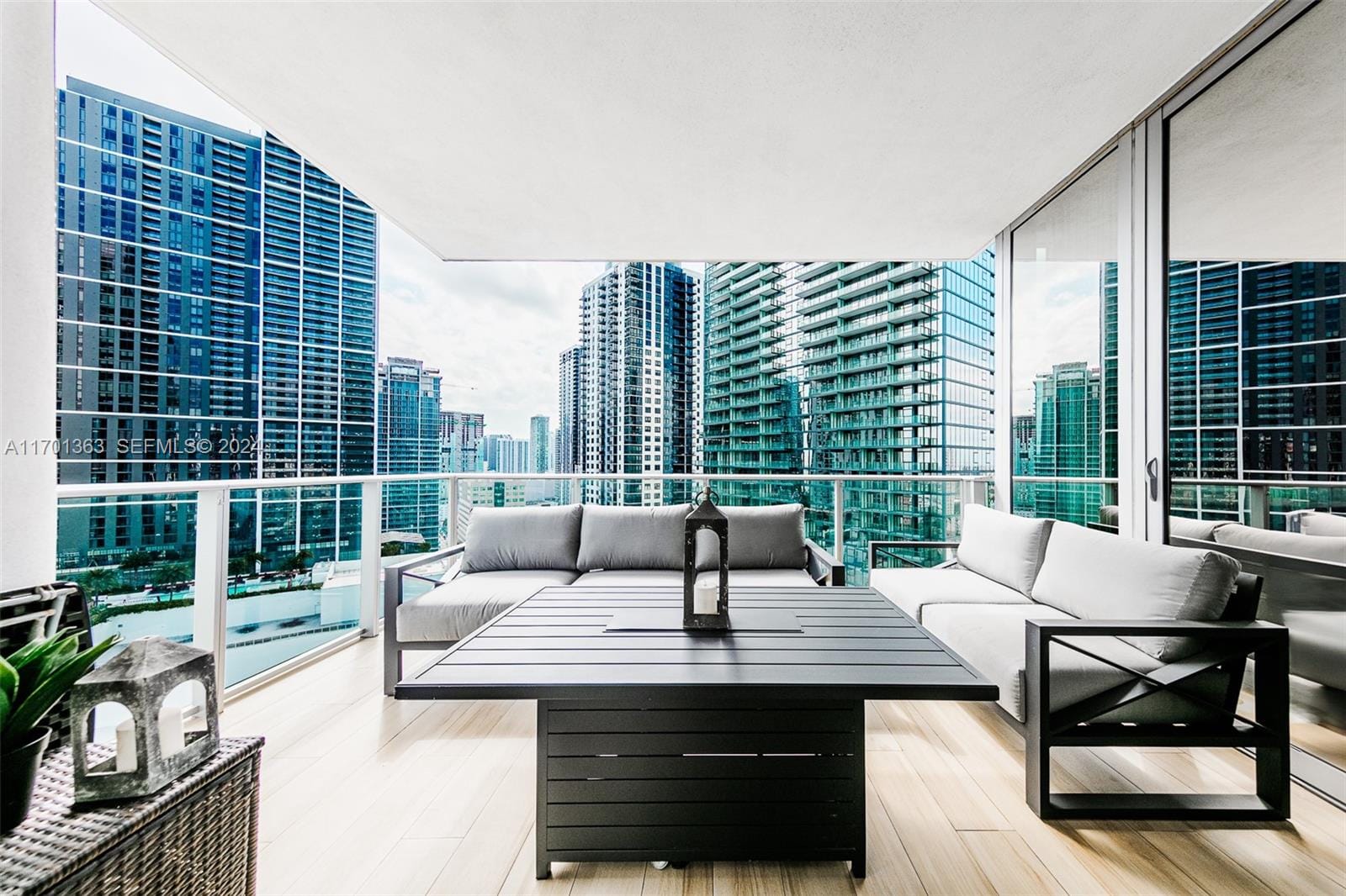 851 NE 1st Avenue 2111, Miami, FL 33132 photo 24