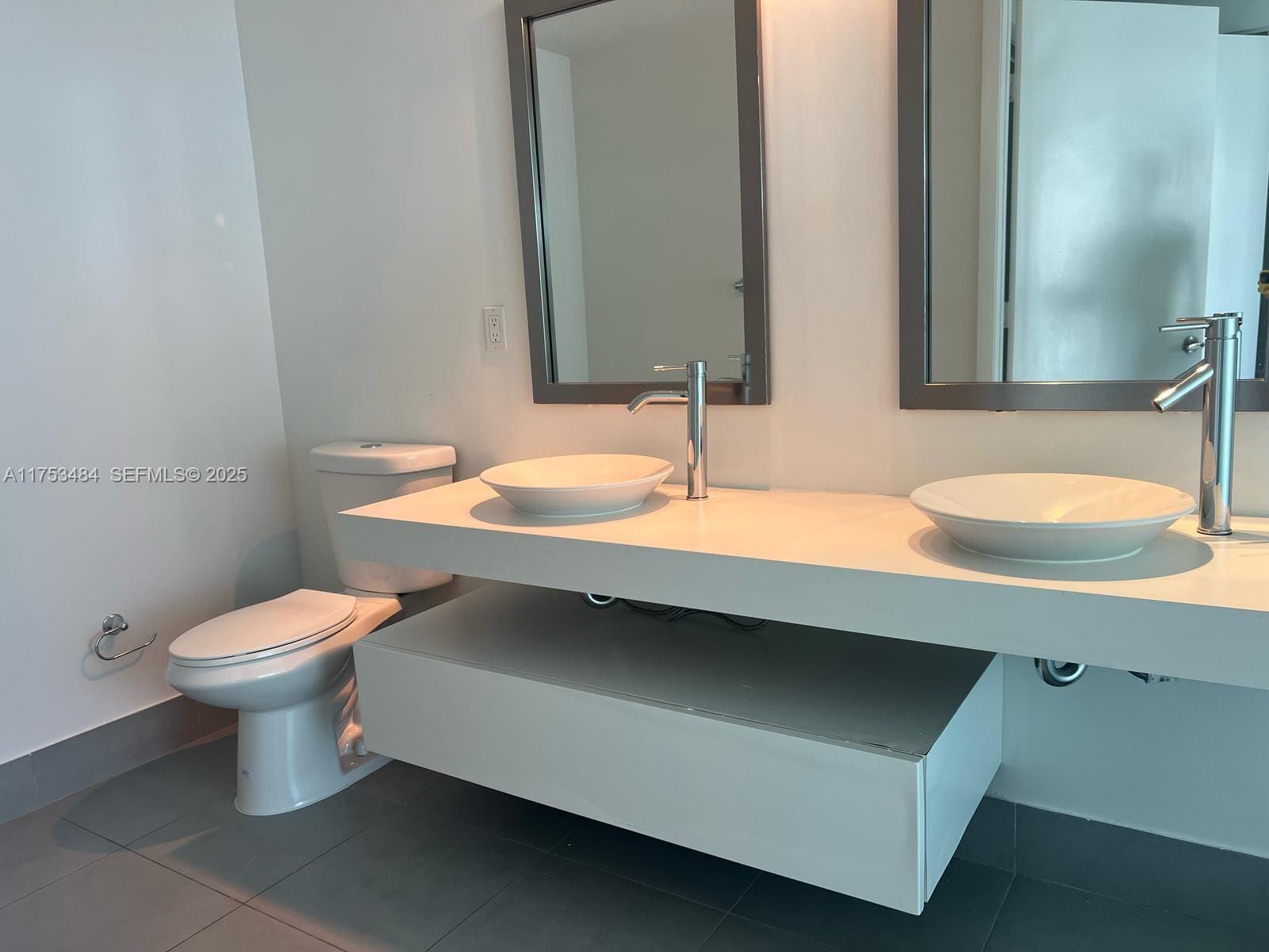 92 SW 3rd Street 2412, Miami, FL 33130 photo 9