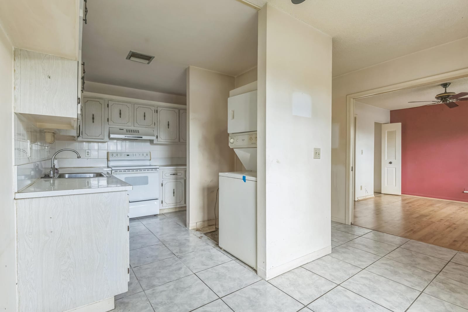 2600 Juniper Drive, 102, Delray Beach, FL 33445 photo 13