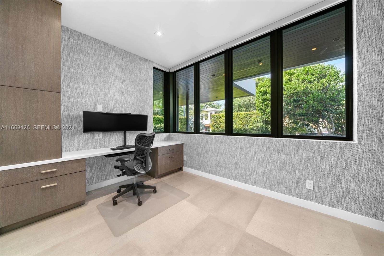 5327 N Bay Road, Miami Beach, FL 33140 photo 10