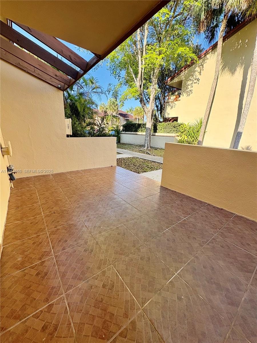 6256 SW 136th Court 105E — photo 3