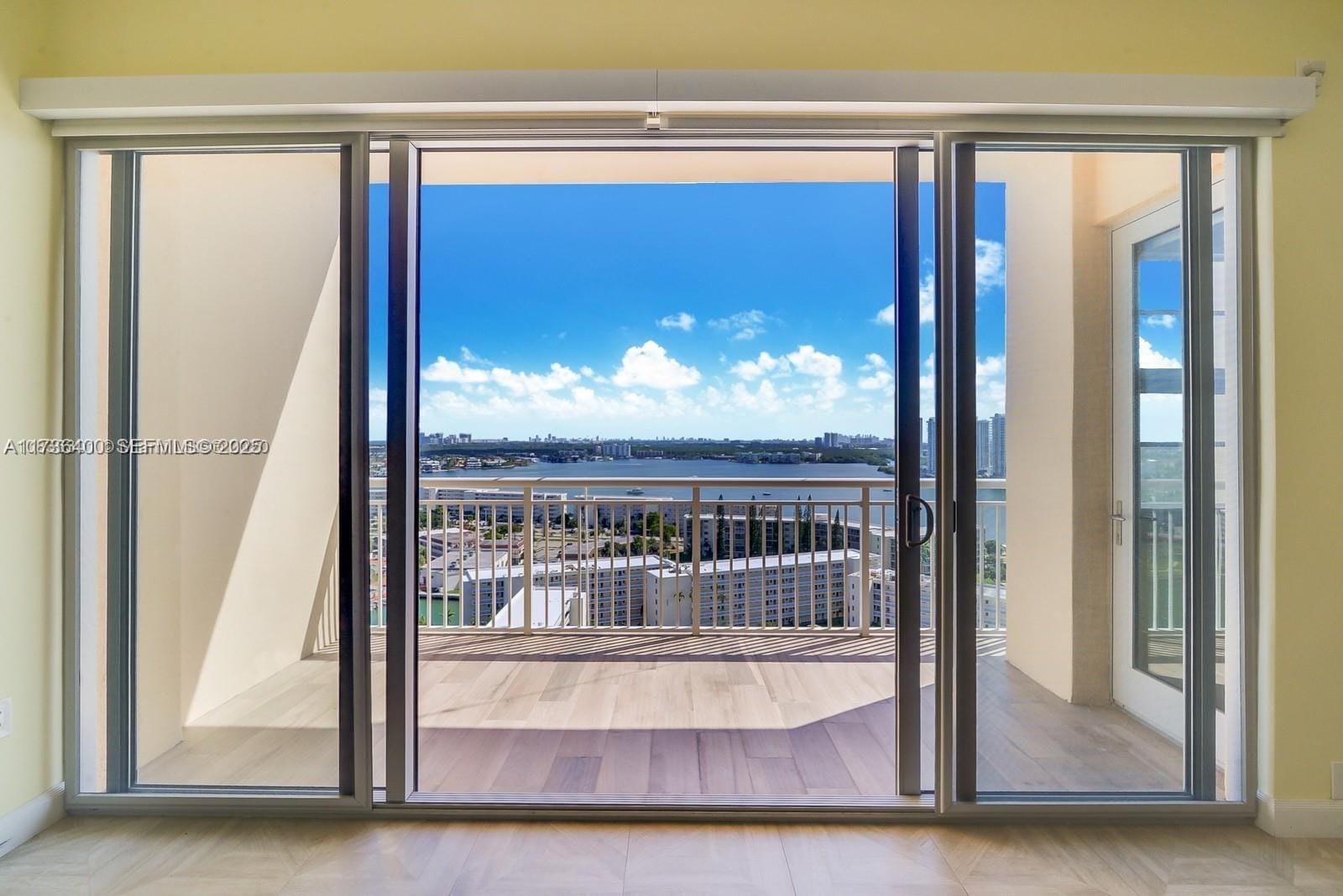 18031 Biscayne Boulevard PH01, Aventura, FL 33160