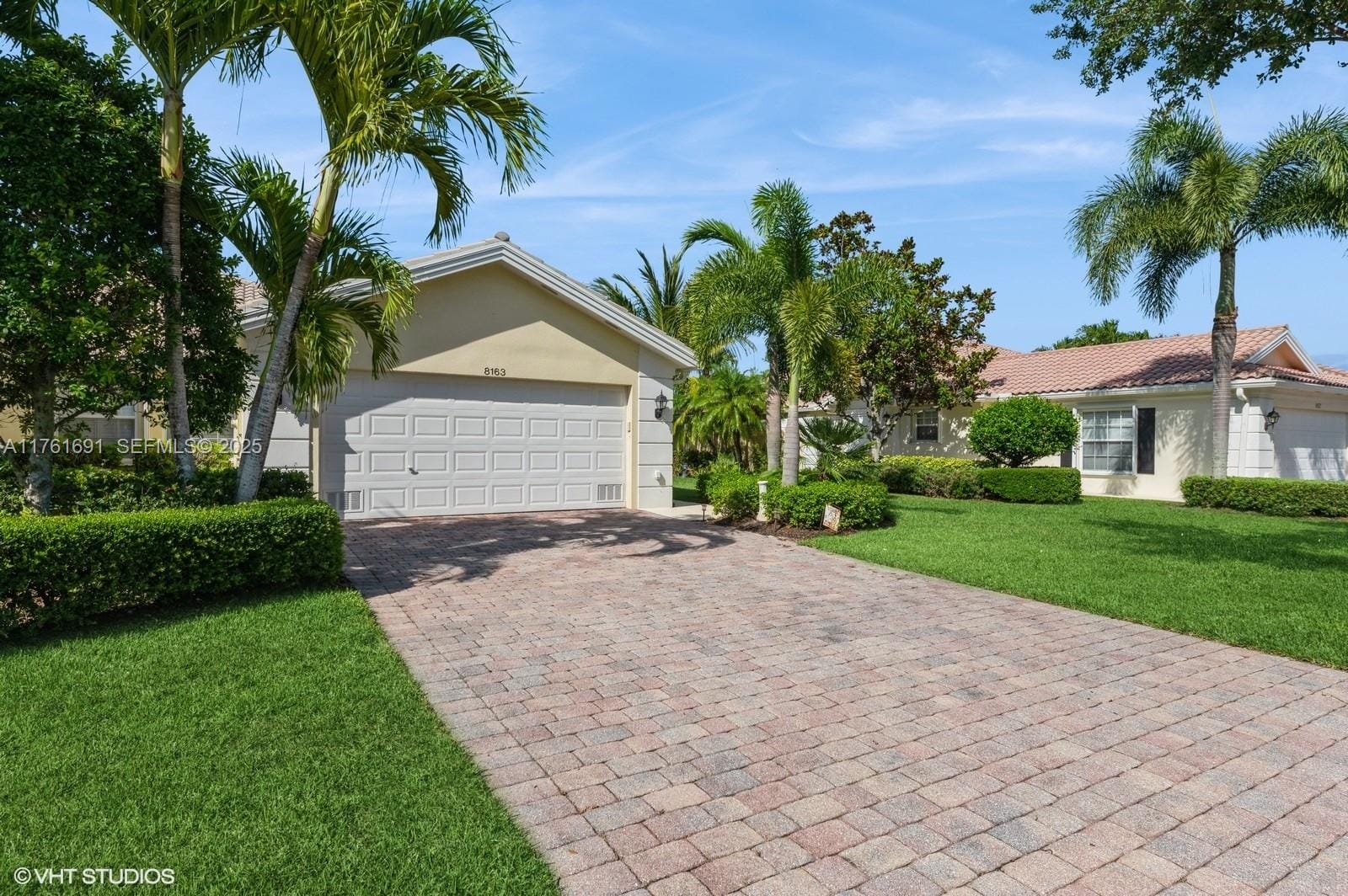 8163 Montserrat Place, Wellington, FL 33414