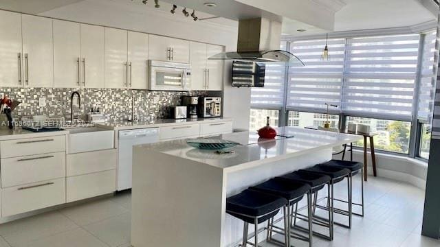 19101 NE 36th Court 1606, Aventura, FL 33180