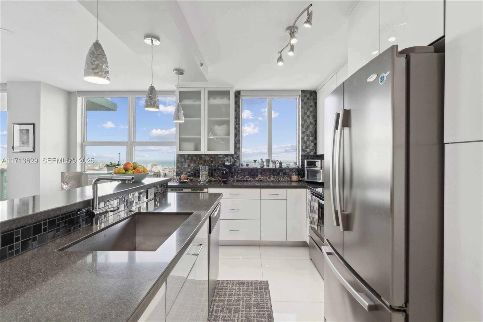 650 West Avenue 2412, Miami Beach, FL 33139 photo 12