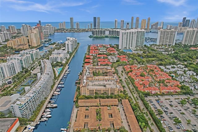3001 NE 185th Street 328, Aventura, FL 33180