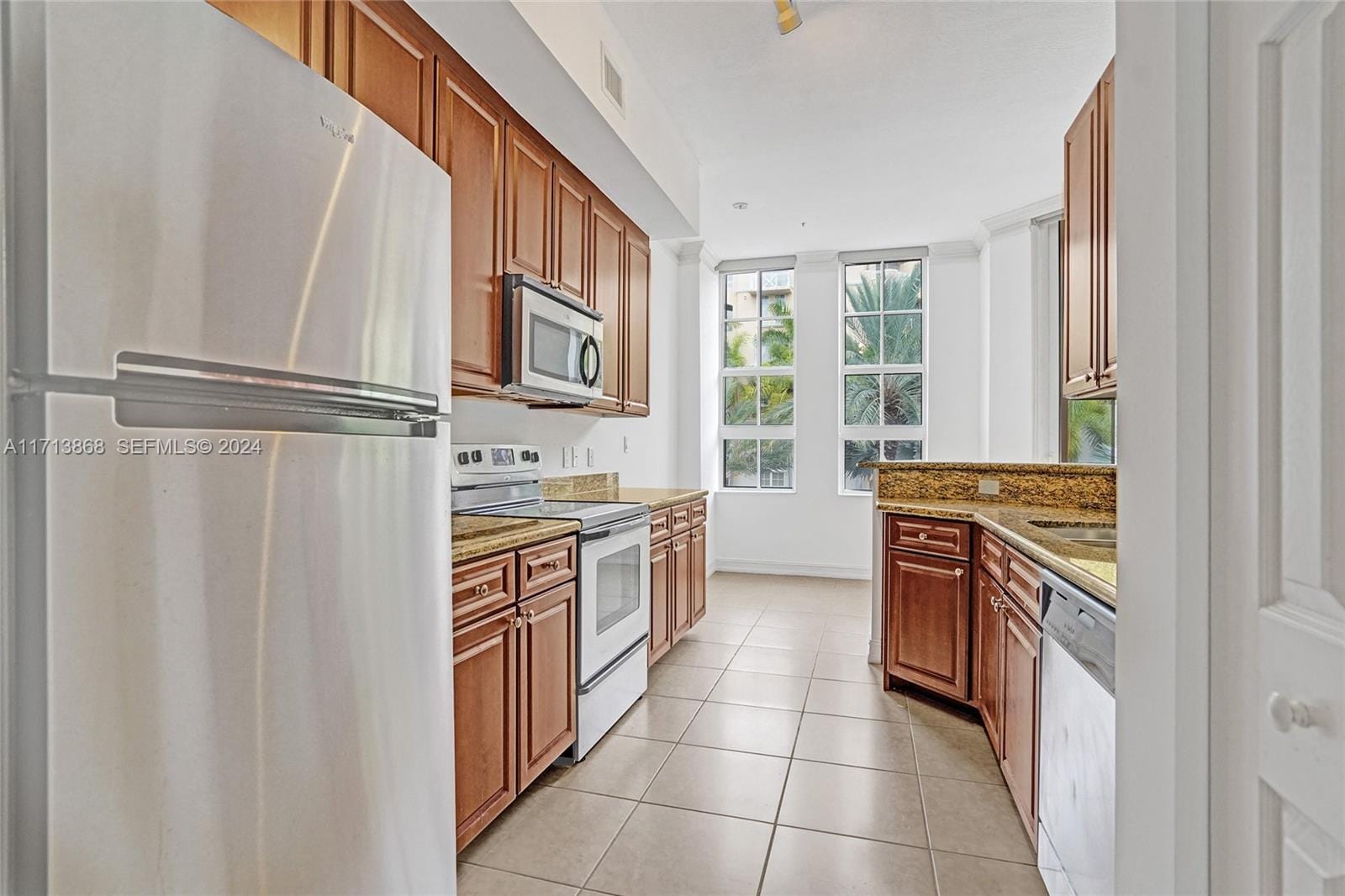 3001 NE 185th Street 328, Aventura, FL 33180 photo 12