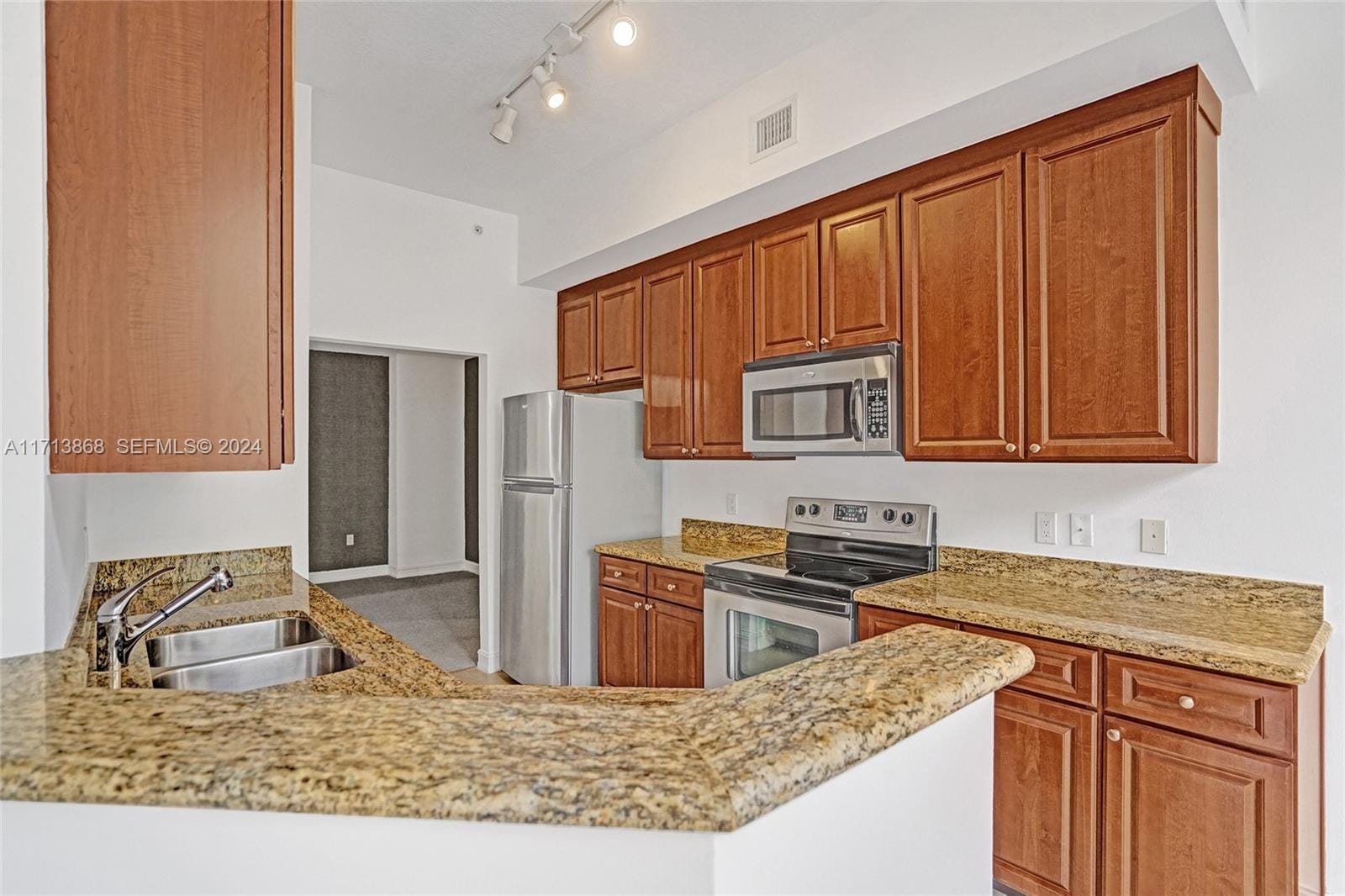 3001 NE 185th Street 328, Aventura, FL 33180 photo 18