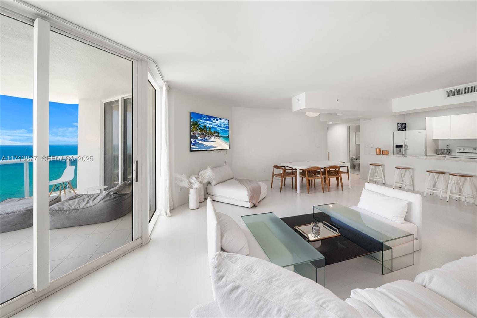 4779 Collins Avenue 3108, Miami Beach, FL 33140 photo 2