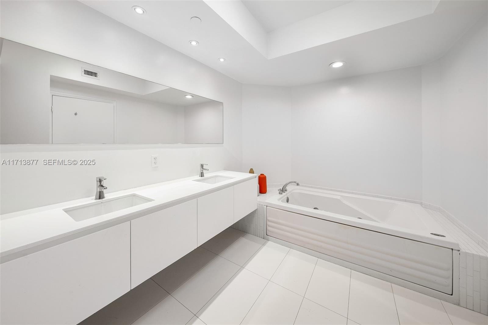4779 Collins Avenue 3108, Miami Beach, FL 33140 photo 18