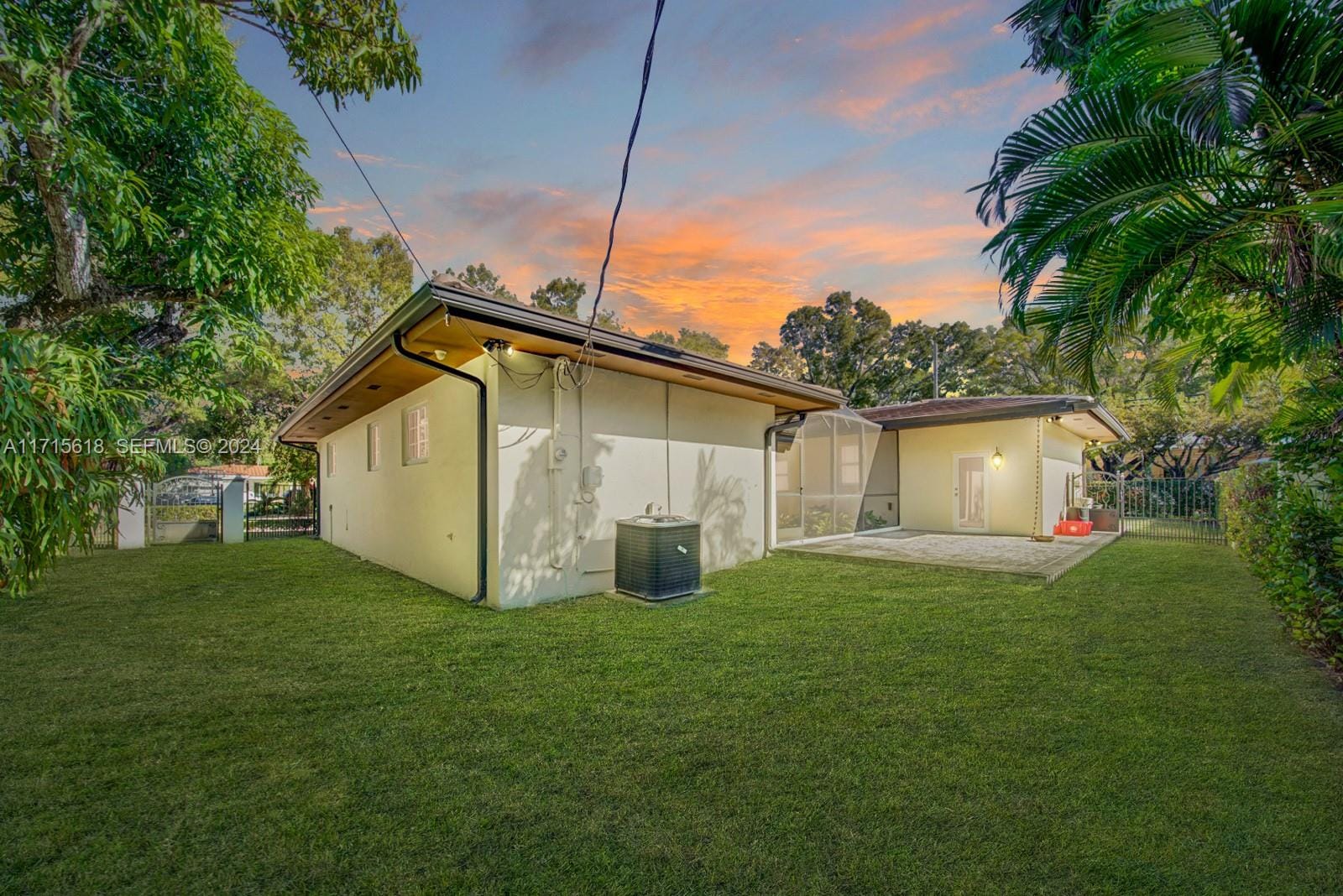 800 Valencia Avenue, Coral Gables, FL 33134 photo 10