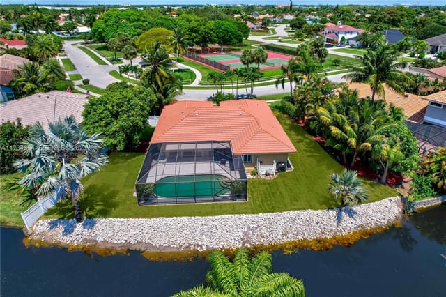 7260 NW 4th Avenue, sold in Hidden Lake, Coconut Creek, FL