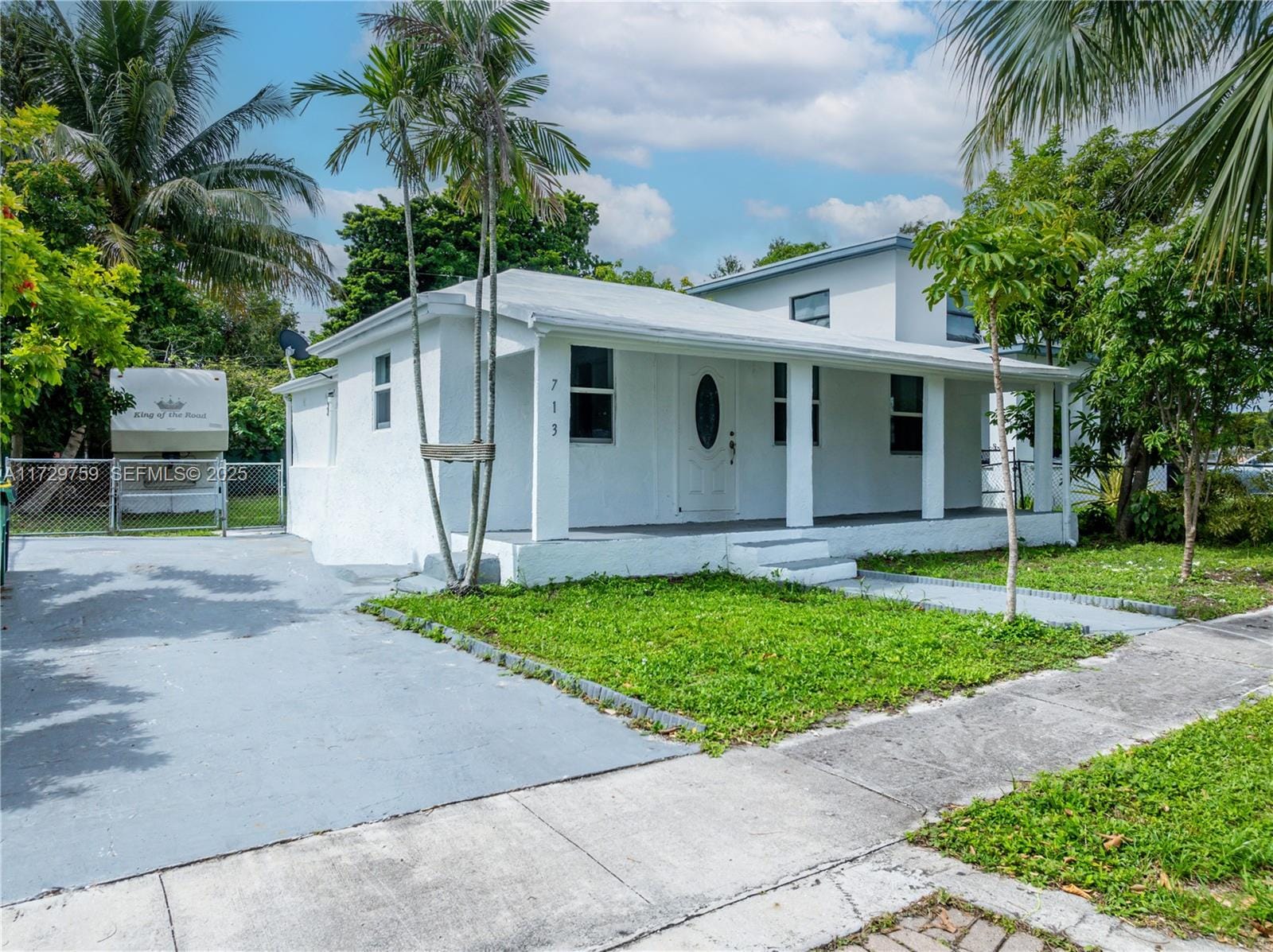 713 SW 7th Street, Dania Beach, FL 33004 photo 3