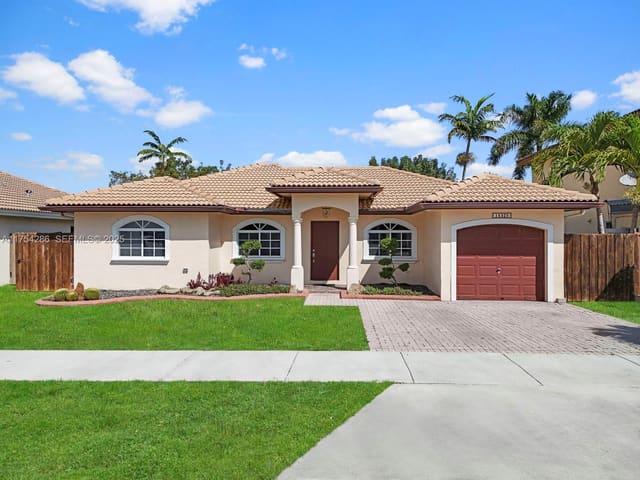 14325 SW 164th Terrace, sold in Laguna Ponds Sec 2, Miami, FL